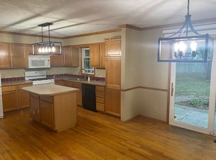 6827 Stephanie Ln, Lincoln, NE 68516