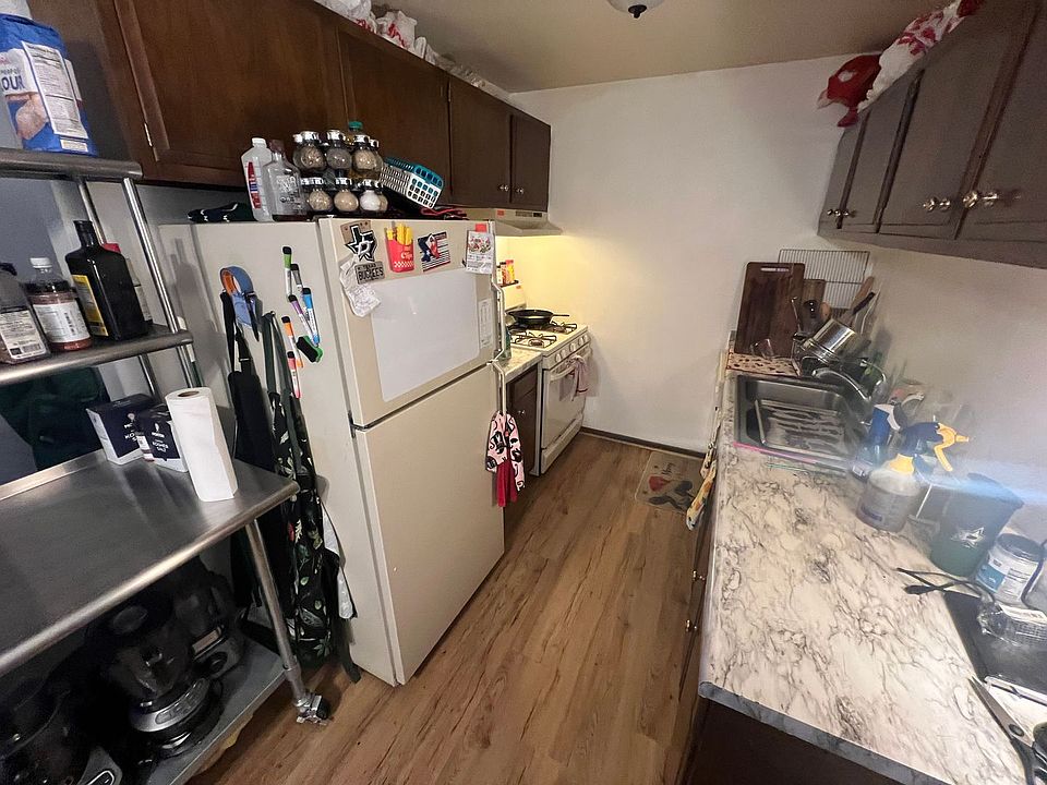1st image of 200 Williamsburg Dr APT 1