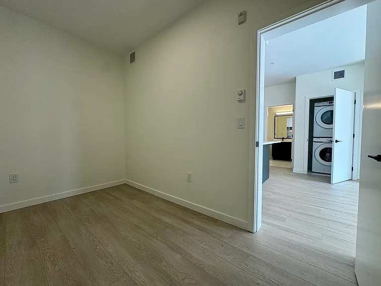 19310 Fraser Hwy #3 — Photo 9