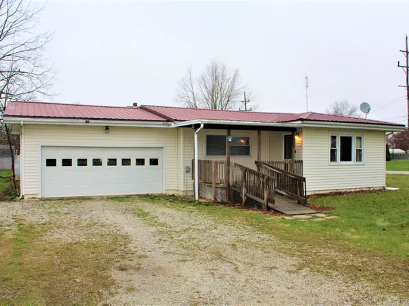 156 E Columbia St, Andrews, IN 46702