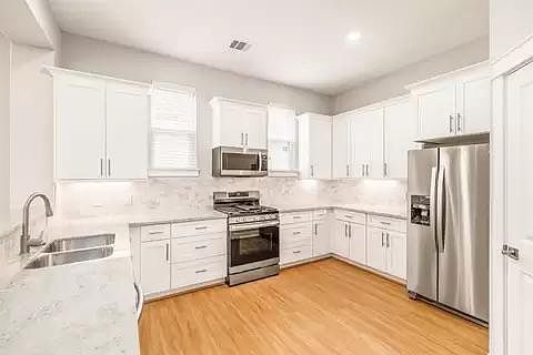 3rd image of 623 Link Rd