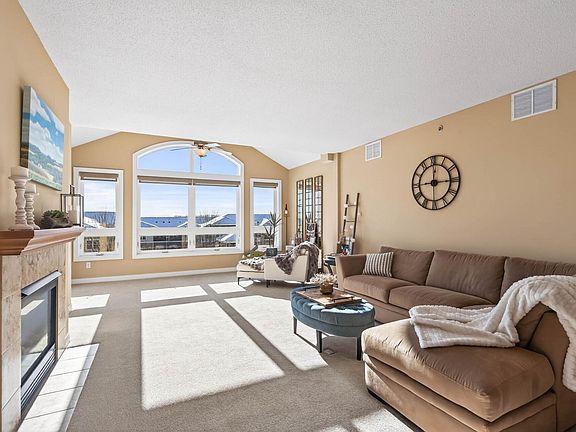 3rd image of 2670 Kelley Pkwy Unit 317