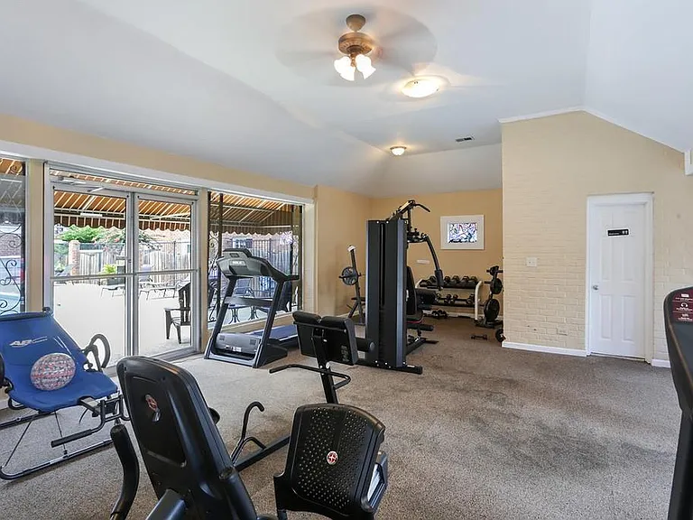 6520 Roswell Rd #49 — Photo 18