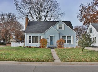 930 Vermont St, Waterloo, IA 50702