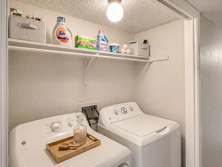 The Morgan Apartments — Photo 9
