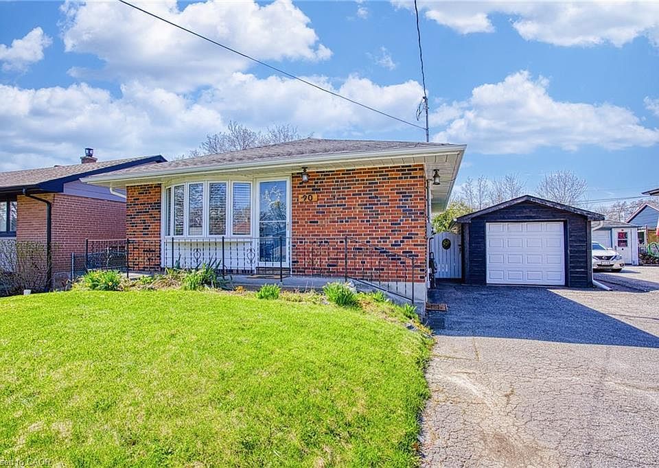 1st image of 90 Prince Charles Dr