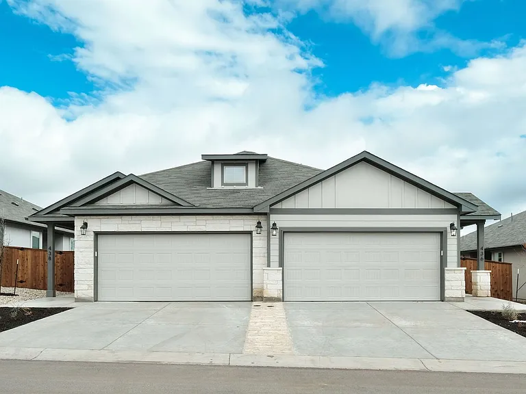 436 Parkline Dr — Photo 1
