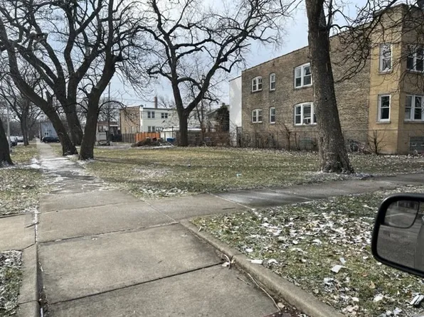 4901 W Cortez St, Chicago, IL 60651