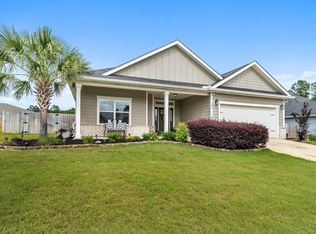 101 Pine Pointe Dr, Freeport, FL 32439