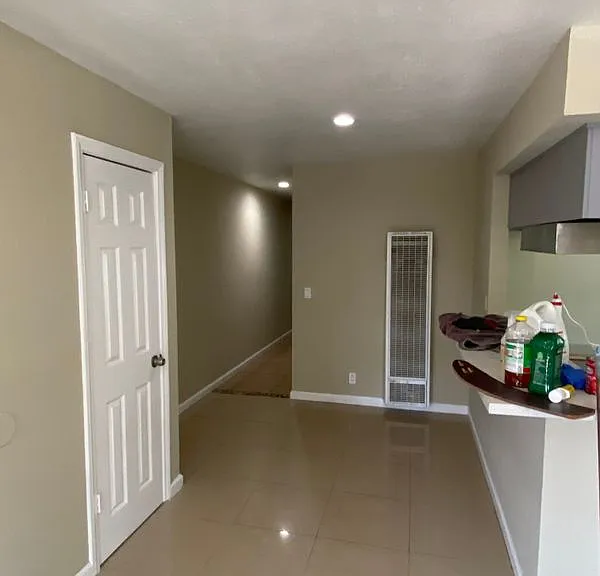 2525 E 3rd St #2 — Photo 3