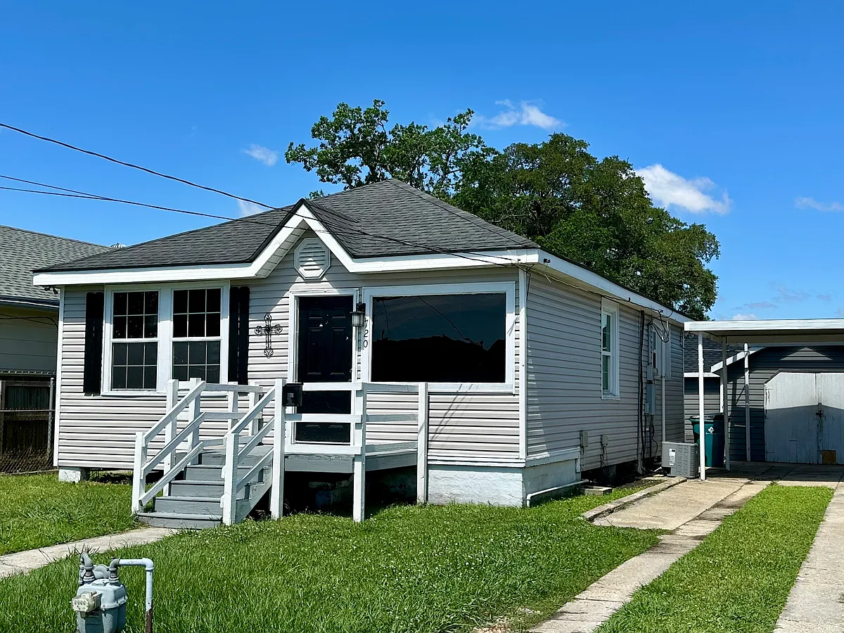 Building Photo - 720 Avenue H