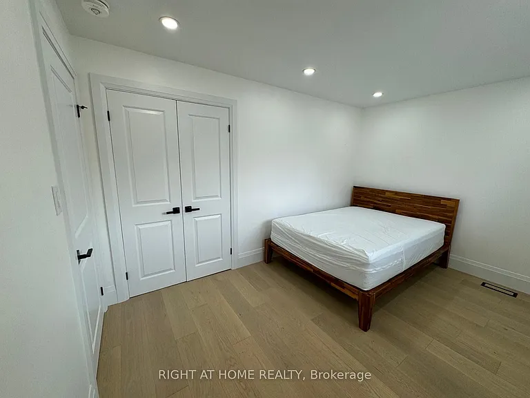 52 Sedgebrook Cres — Photo 11