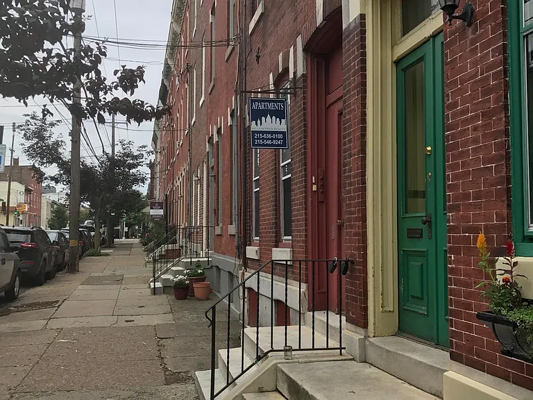 2822 Poplar St #2R — Photo 1