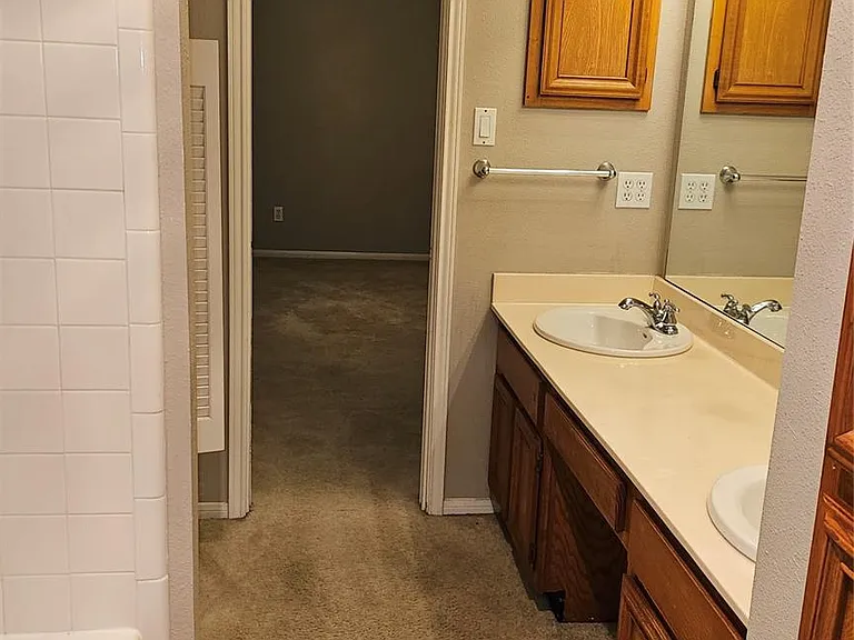 3607 Duncaster Dr — Photo 24