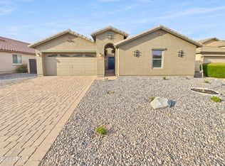 686 W Desert Valley Dr, San Tan Valley, AZ 85143