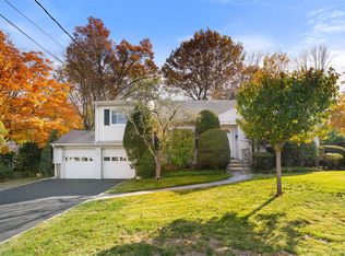 14 Baylor Circle, White Plains, NY 10605