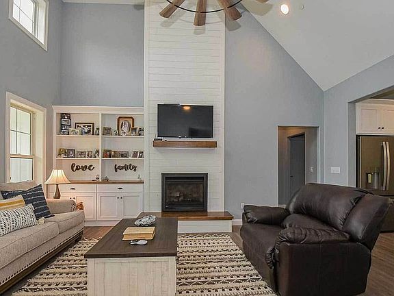 Fireplace with shiplap 