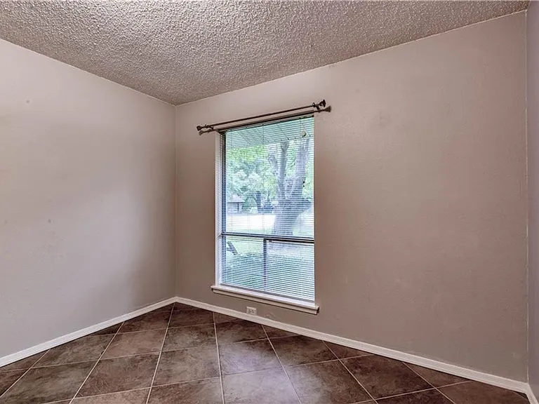12314 Wipple Tree Cv — Photo 21