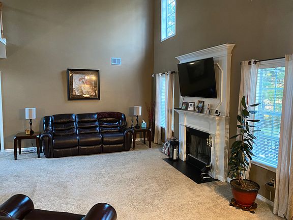 2nd image of 4004 Ambrose Ct