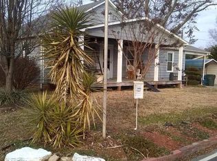 2041 13th Ave NE, Hickory, NC 28601