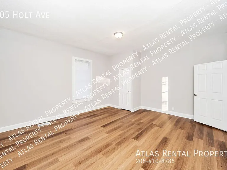 105 Holt Ave — Photo 33