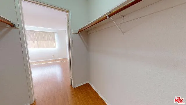 walk in closet