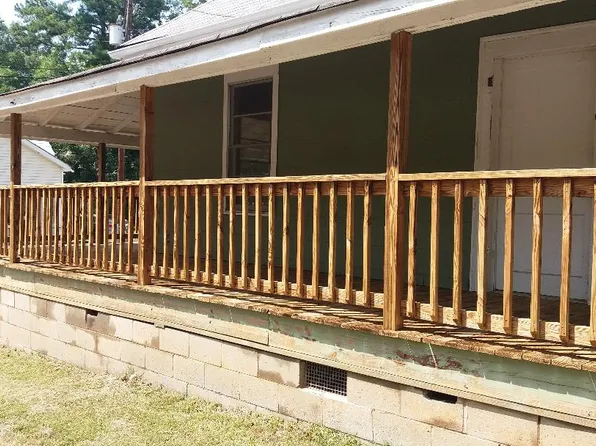 155 Mitchell St, Toccoa, GA 30577