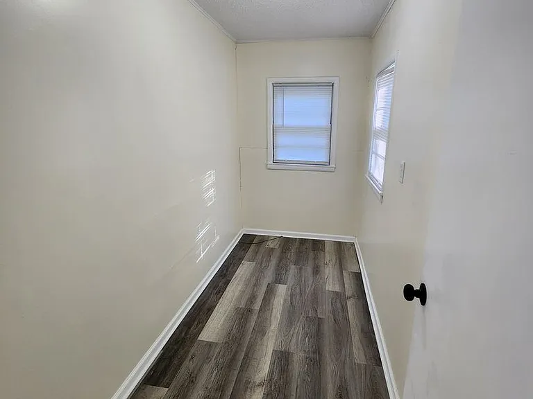 917 SW Watson Ave — Photo 27