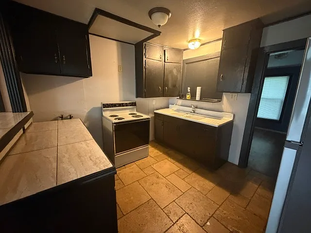 4101 Magnolia St — Photo 3