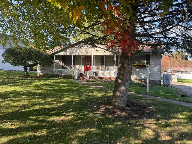 2 bed, 1.5 bath, $1,300 — Photo 3