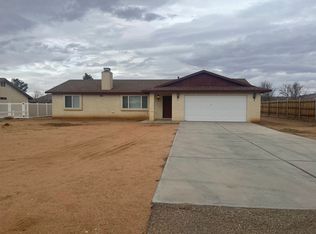 22164 Broken Lance Rd, Apple Valley, CA 92307