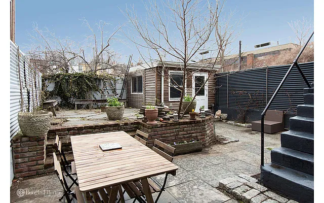 Sold by Douglas Elliman | media 25