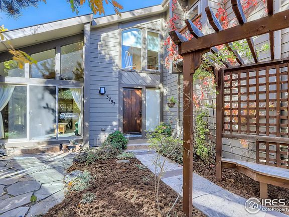 4th image of 3797 Wonderland Hill Ave