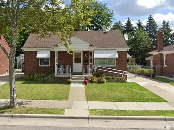 7654 Chase Rd, Dearborn, MI 48126