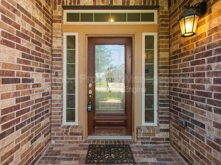 9430 Harmony Lake Ln — Photo 3