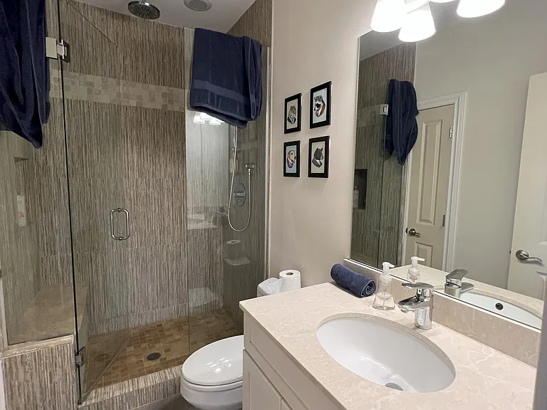 1470 W Carmen Ave #104 — Photo 16