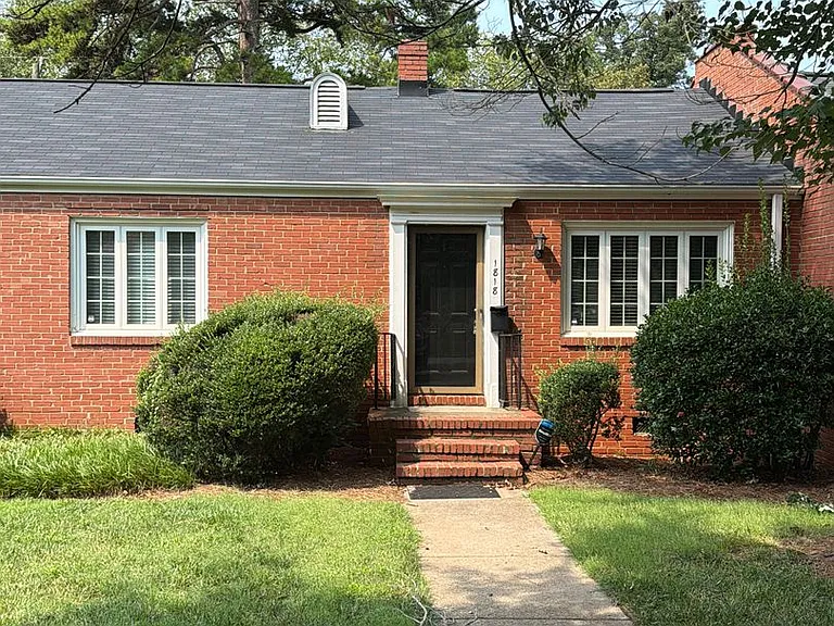 1818 Jameston Dr — Photo 2