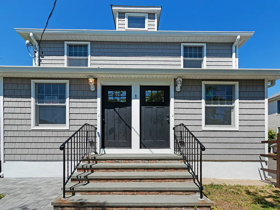 1 Alvin St #1
