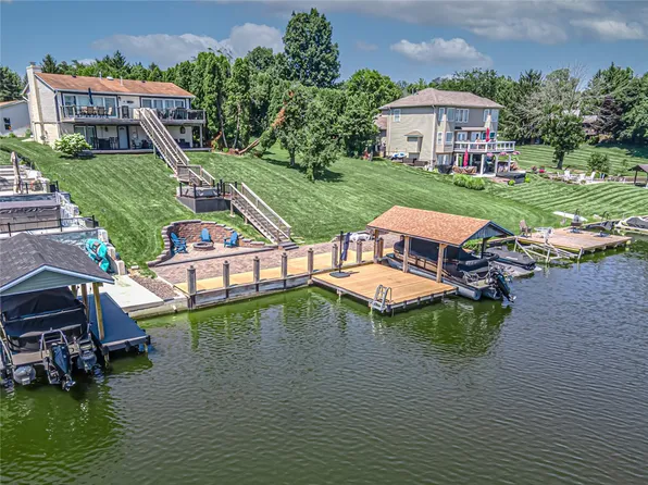 146 Lakengren Dr, Eaton, OH 45320
