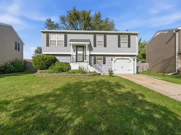 20519 S Acorn Ridge Dr, Frankfort, IL 60423