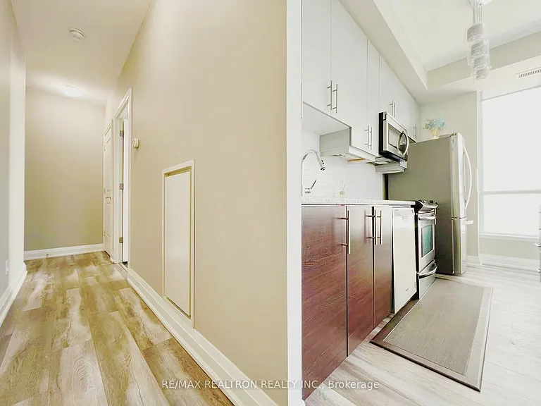 83 Redpath Ave #204 — Photo 9