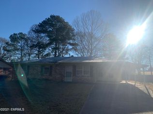 546 Valley View Dr, Philadelphia, MS 39350