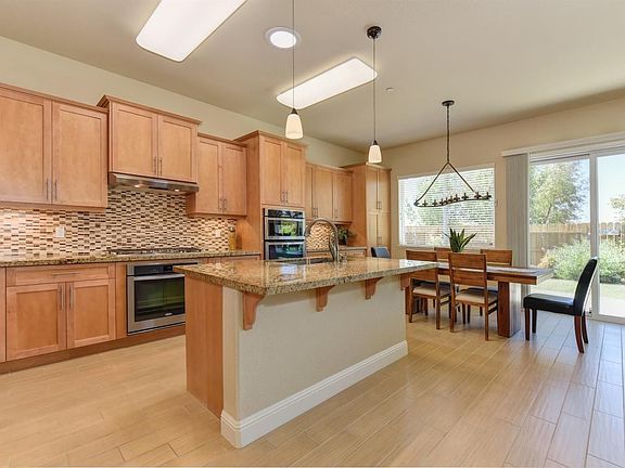 5th image of 2100 Branding Iron Dr