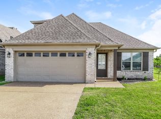 9093 Tremont Dr, Olive Branch, MS 38654