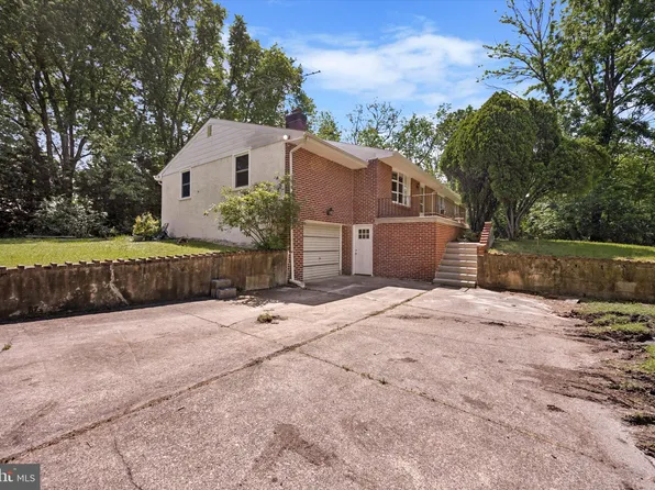 2055 Wharton Ave, Upper Chichester, PA 19061