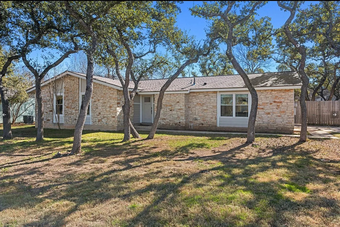 4 bed, 2.0 bath, 1458 sqft, $2,100 — Photo 1