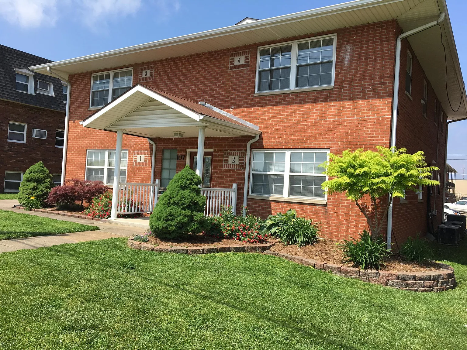 1 bed, 725 sqft, $825 — Photo 1