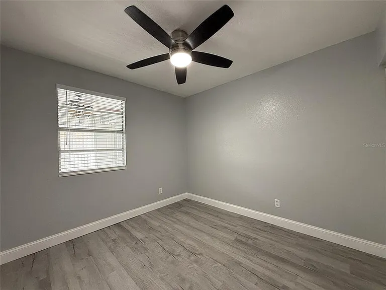 1231 Illinois Ave #1 — Photo 13
