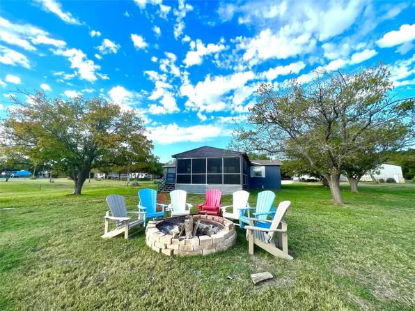 4441 Chapel Rd, Graham, TX 76450