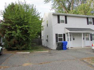 42-44 Blodgett St, Springfield, MA 01108